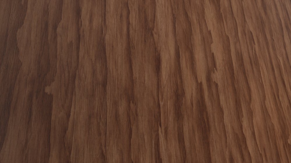 TCom_Wood_WalnutVeneer_header.jpg